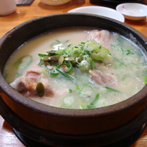 배고픈데 물이나 한죽탱이 마셔야겠다